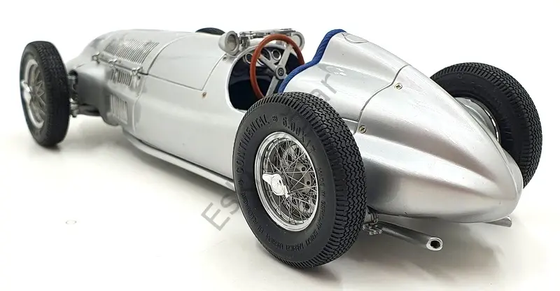 1:18 CMC  Mercedes-Benz W165 1939 Tripolis - Silver