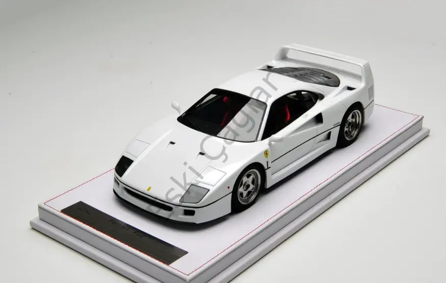 1:18 GL Model Ferrari F40 Pearl White Resin Car Model 14/50