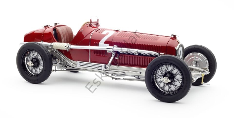 1:18 CMC Alfa-Romeo P3 Caracciola, winner GP Germany 1932, #2 1000 Limits (Ön Sipariş)