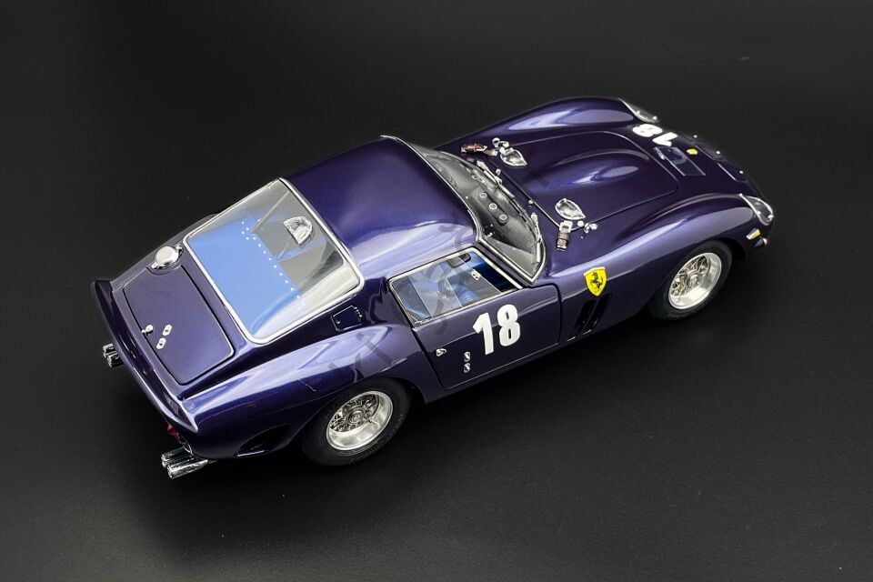 1:18 CMC Ferrari 250 GTO, Laguna Seca, 2004 2200 Limits (Ön Sipariş)