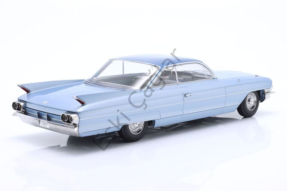 1:18 KKSCALE 1961 Cadillac Coupe DeVille Series 62 Blue Metalic