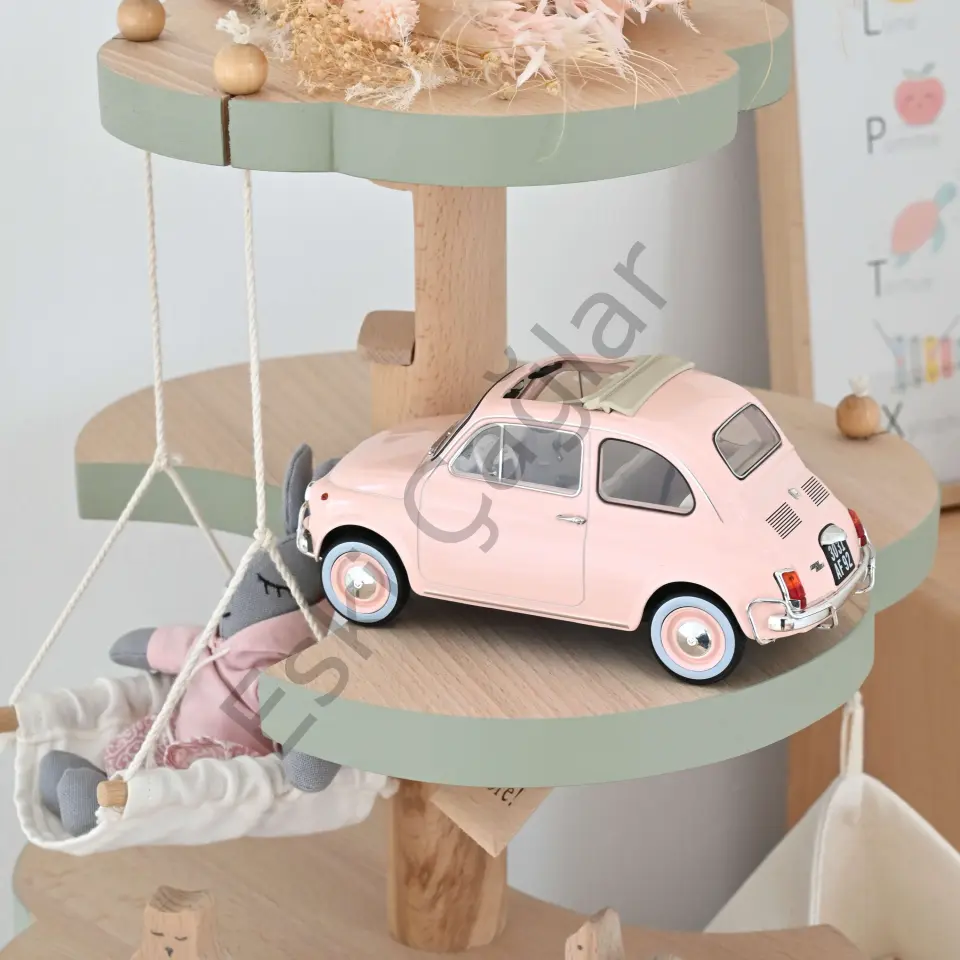 1:18 NOREV Fiat 500 L 1968 Pink Special birth pack