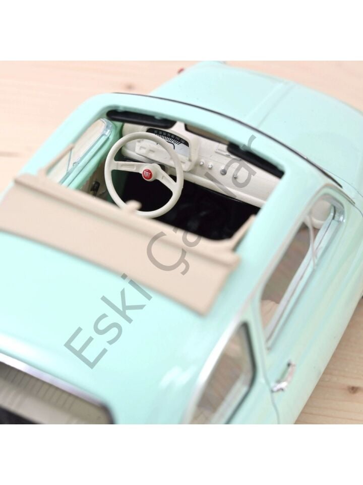 1:18 NOREV Fiat 500 L 1968 Pink Special birth pack