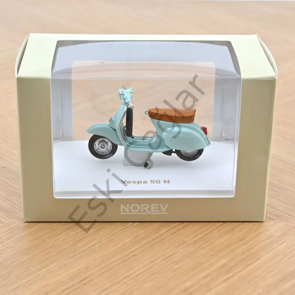 1:18 Norev Vespa 50 N 1969 Acqua Marina Blue