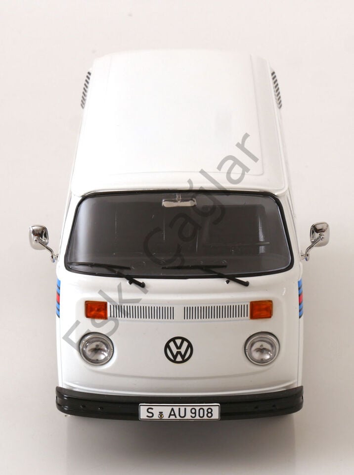 1:18 KK Scale 1972 Volkswagen T2b Kastenwagen Porsche Martini Racing 1972 white