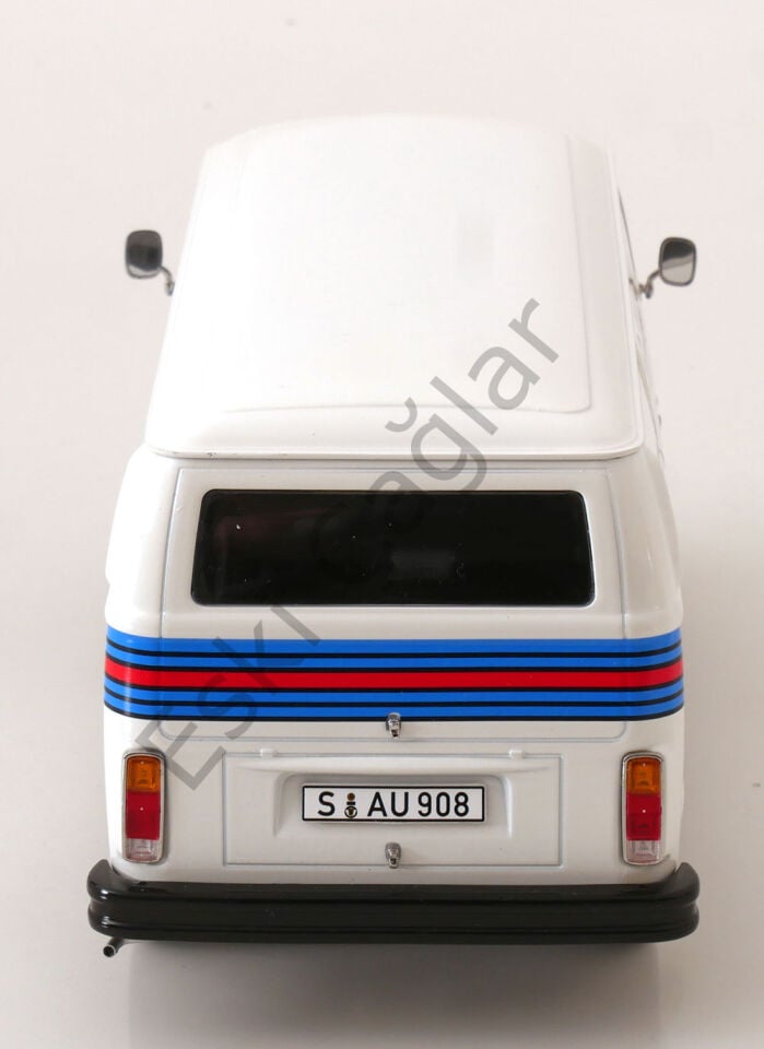 1:18 KK Scale 1972 Volkswagen T2b Kastenwagen Porsche Martini Racing 1972 white