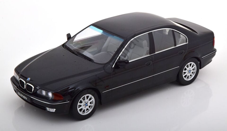 1:18 KKScale BMW 528i E39 Sedan Black Metalic