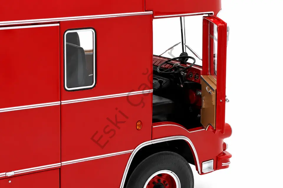 1:18 WERK83  OM Fiat 150 Rolfo Truck Team Scuderia Ferrari