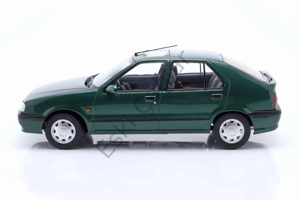 1:18 Triple9 1994 Renault 19 British Green Metallic