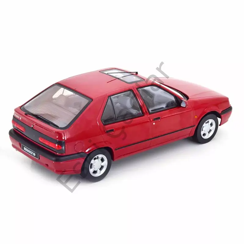 1:18 Triple9 Renault 19 1994 Europa Red