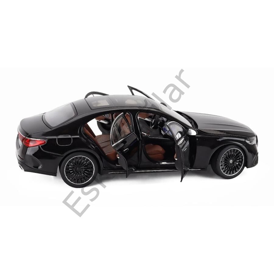 1:18 İscale Mercedes Benz E-Class (W124) AMG Line 2023 Black