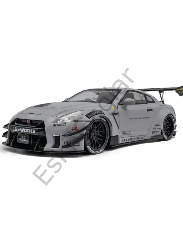 1:18 Solido Nissan GT-R (R35) LBWK Type 2.0 Wataru Kato-San Figure