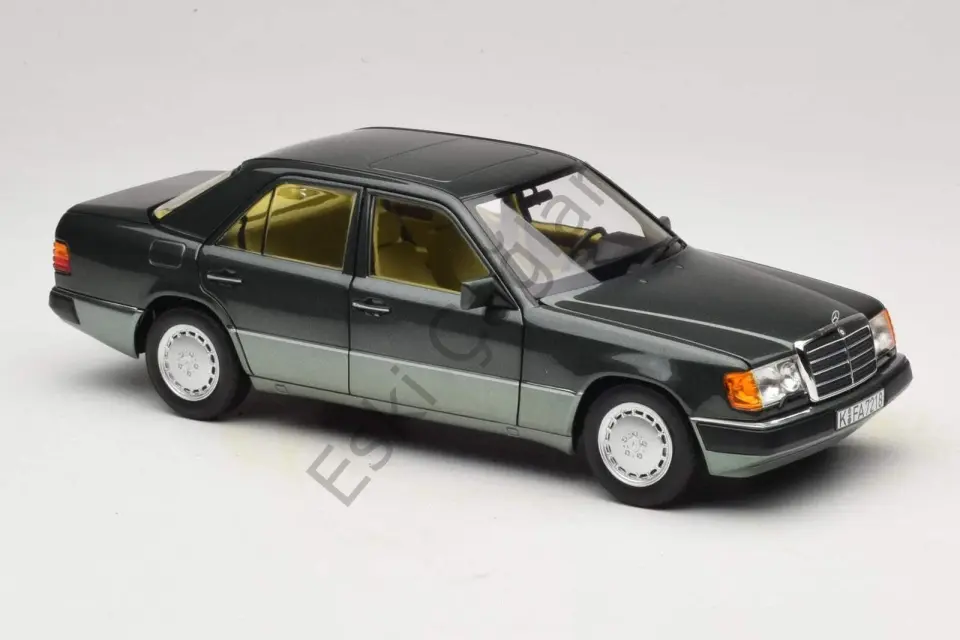 1:18 Norev Mercedes-Benz 230 E 1990 / Gece Yeşili Metalik Night Green Metallic
