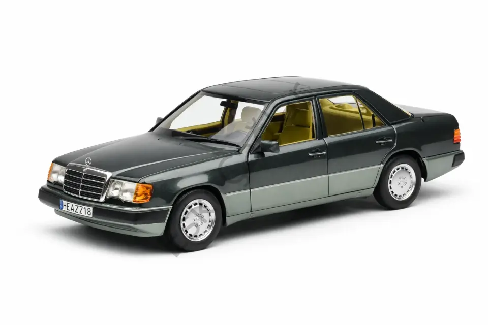 1:18 Norev Mercedes-Benz 230 E 1990 / Gece Yeşili Metalik Night Green Metallic
