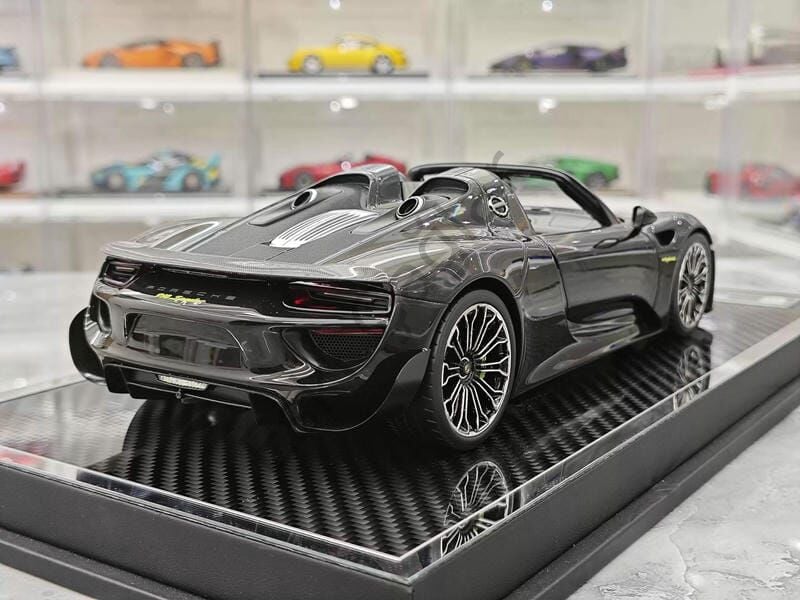 1:18 YY MODEL Porshe 918 Spider Black Resin Car Model