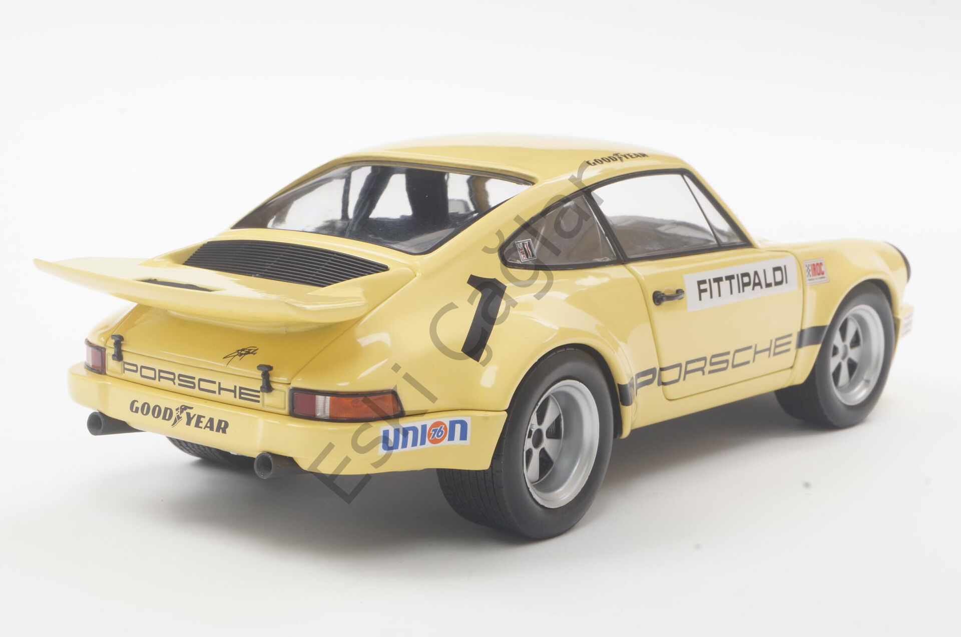 1:18 Solido Porsche 911 IROC Yellow 1974 #1 Fittipaldi