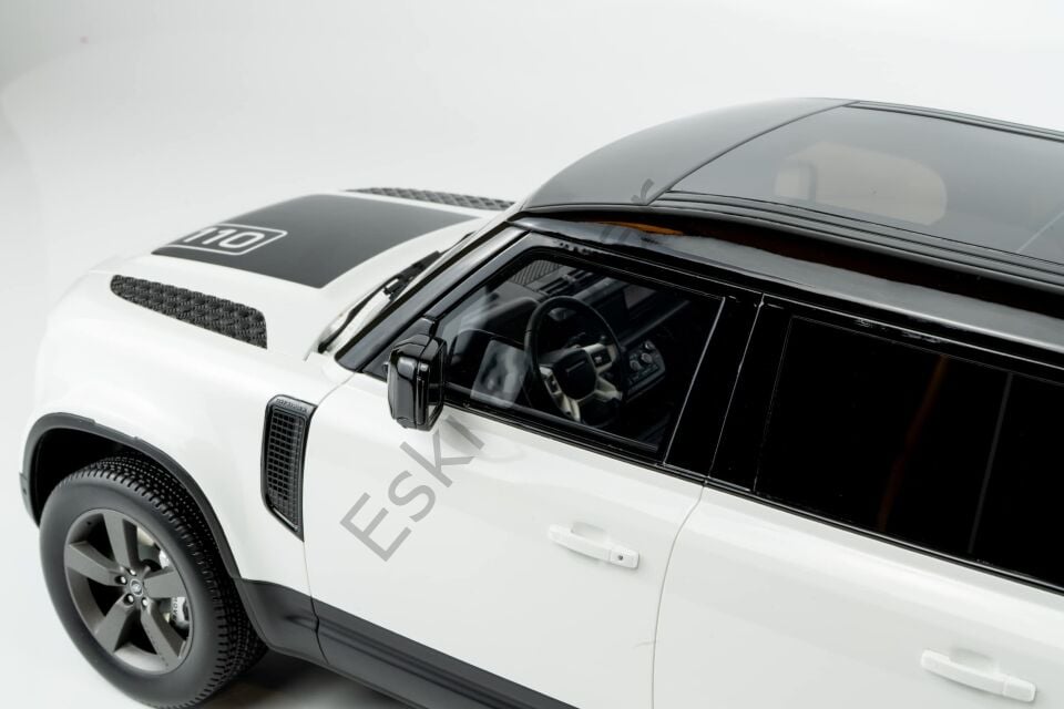 1:12 GT Spirit Land Rover Defender 110 P400X White 2021 (GT554) Limited Edition Resin Model