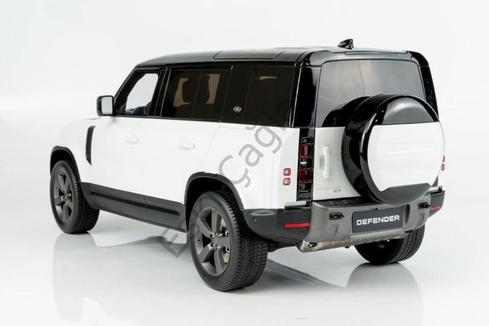 1:12 GT Spirit Land Rover Defender 110 P400X White 2021 (GT554) Limited Edition Resin Model