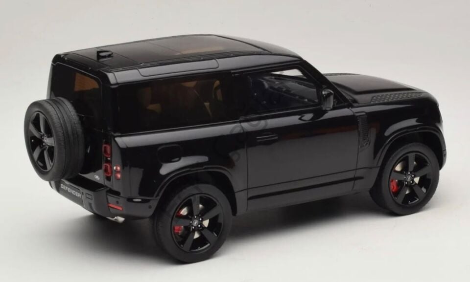 1:18 GT Spirit 2021 Land Rover Defender 90 P400 X-Dynamic HSE Black