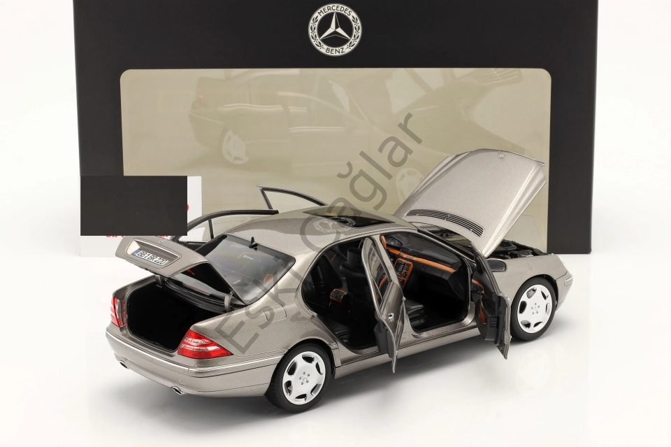 1:18 Norev Mercedes Benz S-Class S600 (W220) 2005