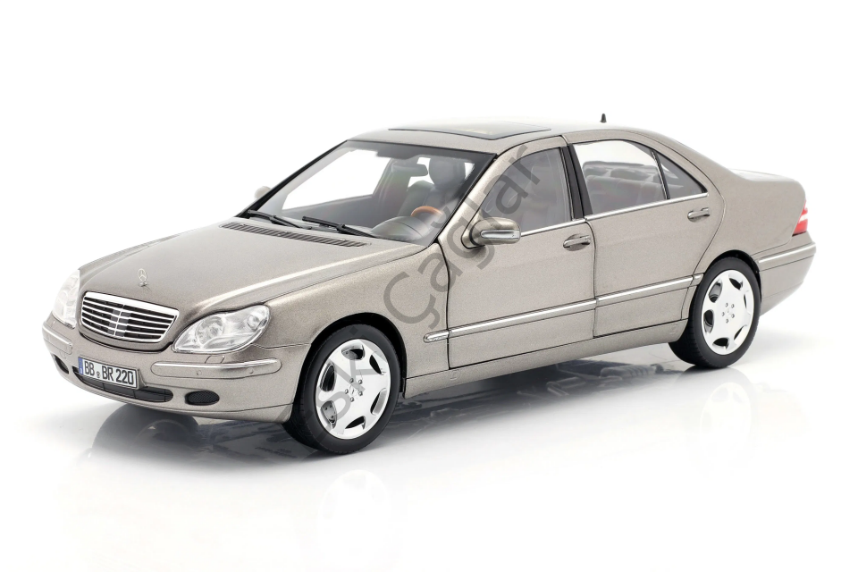 1:18 Norev Mercedes Benz S-Class S600 (W220) 2005