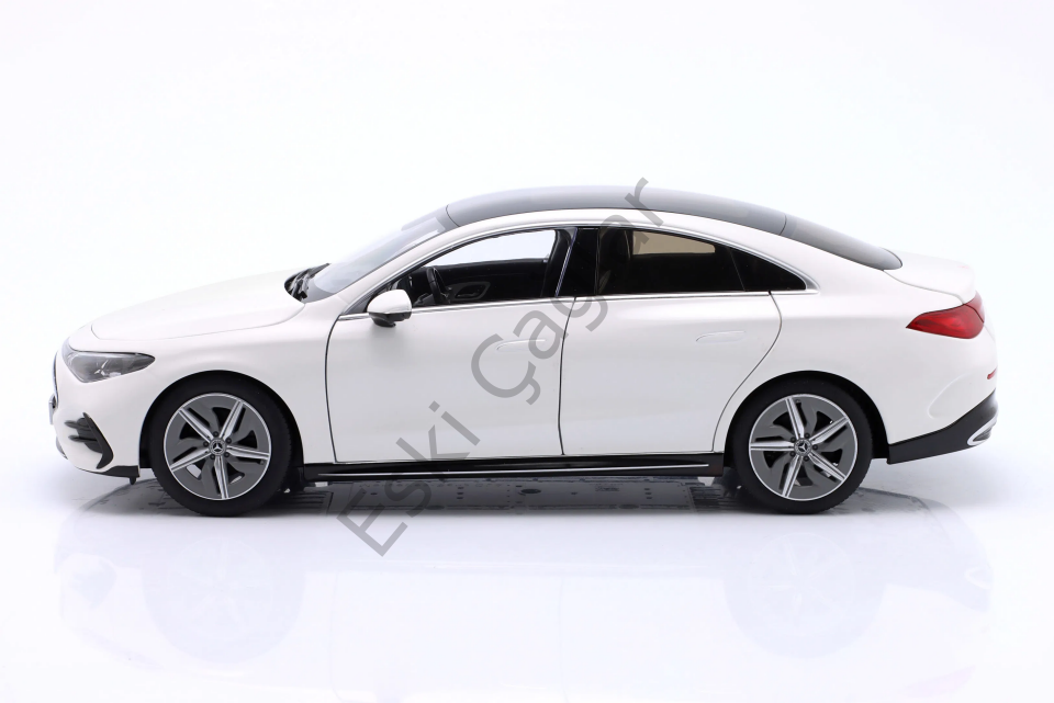 1:18 Nzg Model Mercedes Benz CLA Class (C174) 2025 White