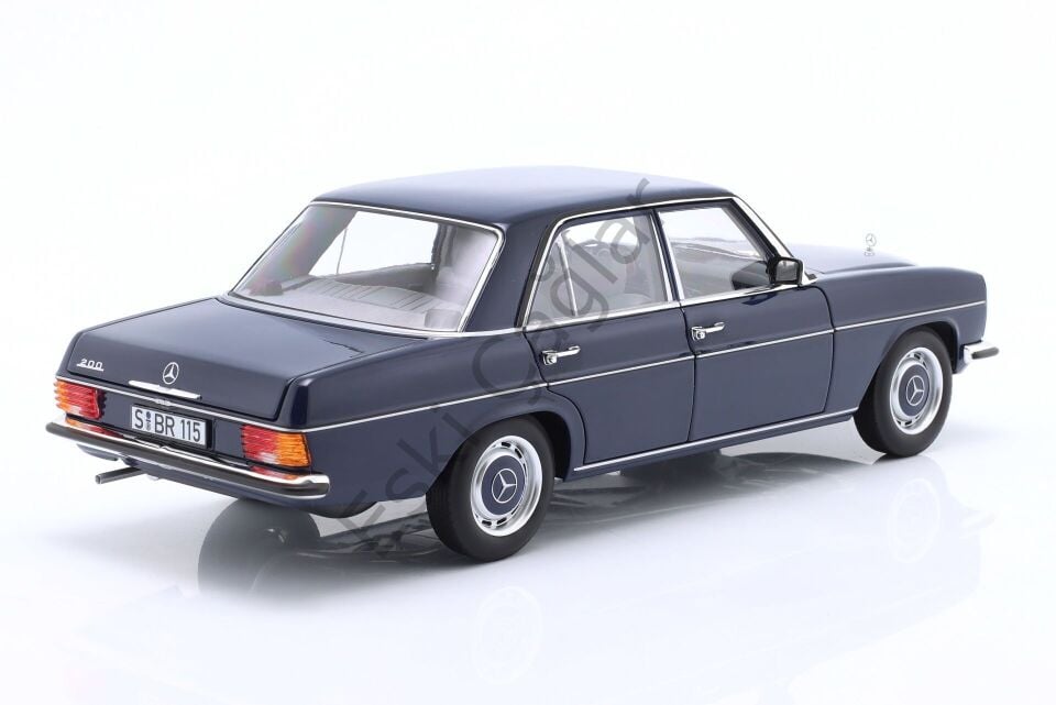 1:18 Norev Mercedes Benz 200 W114 1970 Midnight Blue