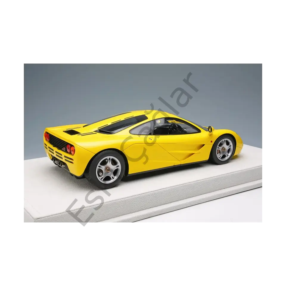 1:18 Make Up Model  Mclaren F1 Road Car 1994 Yellow Recine Car
