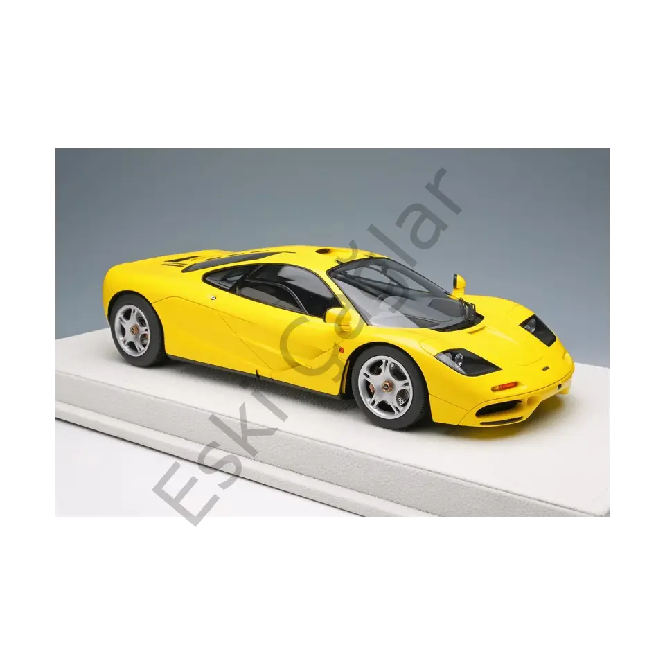 1:18 Make Up Model  Mclaren F1 Road Car 1994 Yellow Recine Car