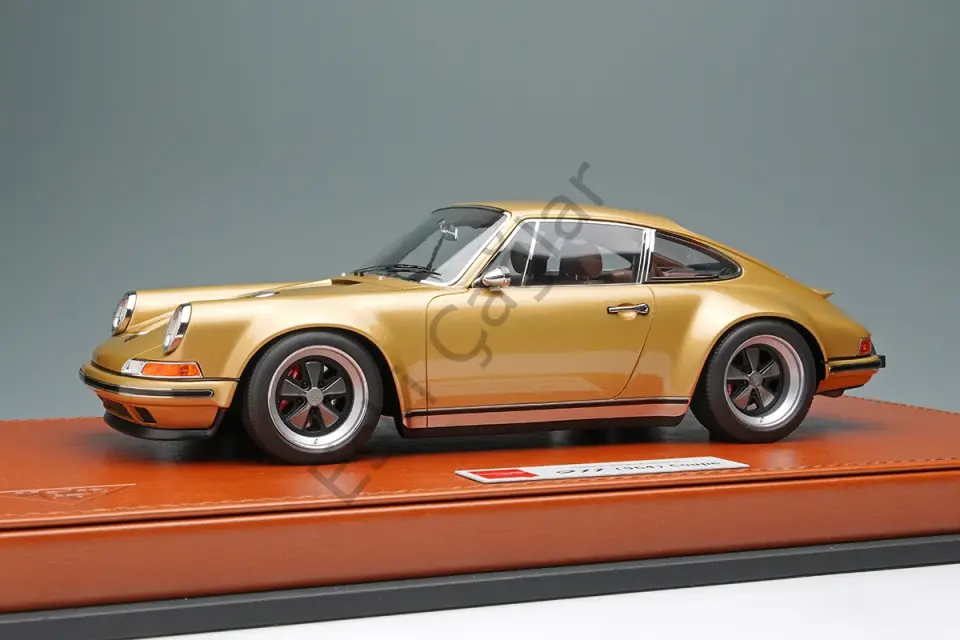 1:18 Make Up Porsche Singer 911 (964) Coupe Gold  Recine Model