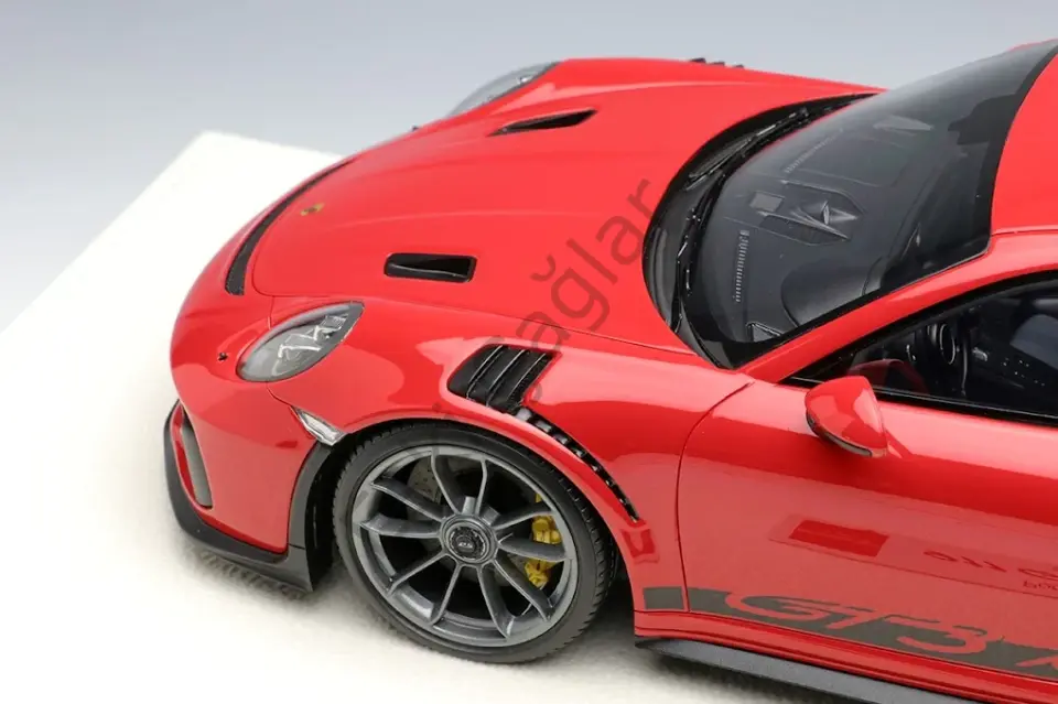 1:18 Make Up Porsche 911 (991.2) GT3 RS 2018 Red Recine Model