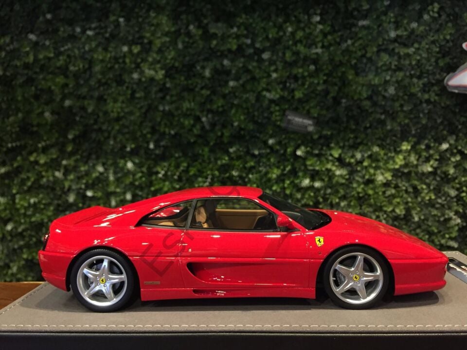 1:18 V8 Model Ferrari F355 Red Recine Model