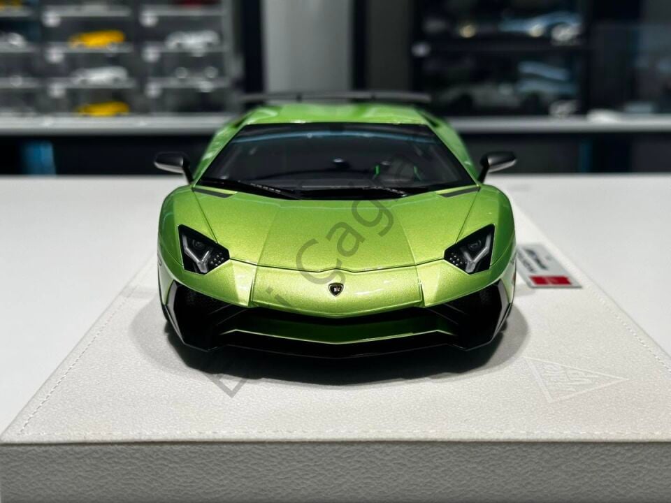1:18 Make Up Eidolon Lamborghini Aventador LP750-4 SV 2015 (Verde Ithaca)