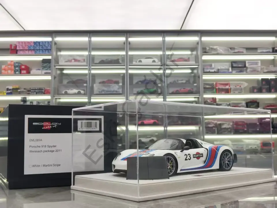 1:18 Make Up  Porsche 918 Spyder White Martini Resin Model