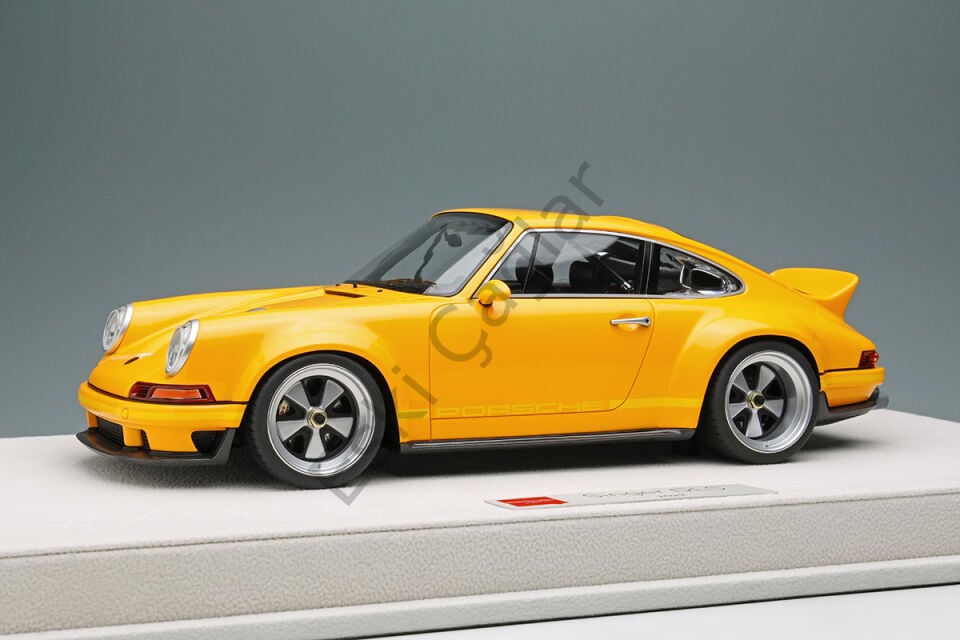 1:18 Make Up Porsche Singer 911 DLS 2023 Yellow Recine Model