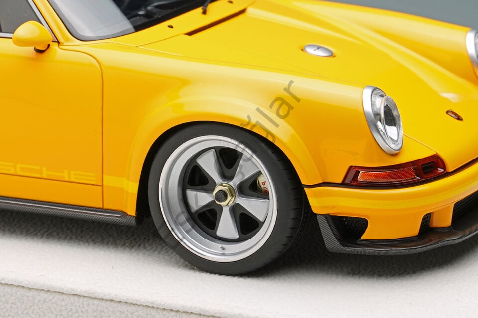 1:18 Make Up Porsche Singer 911 DLS 2023 Yellow Recine Model