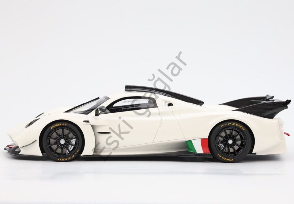 1:18 BBR Model Pagani Huayra R (White) Car Model Limited 100 Recine Model