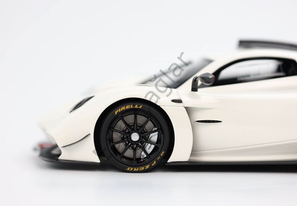 1:18 BBR Model Pagani Huayra R (White) Car Model Limited 100 Recine Model