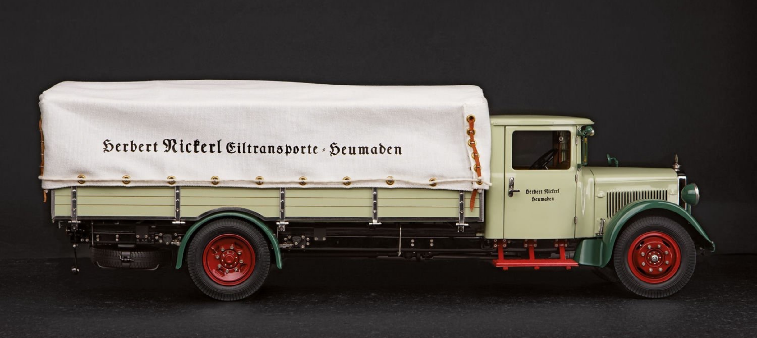  Mercedes-Benz LO 2750 LKW mit Planenaufbau 1933